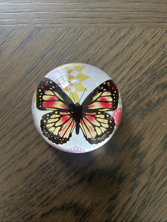 Other - Butterfly Glass Paperweight  GORGEOUS
